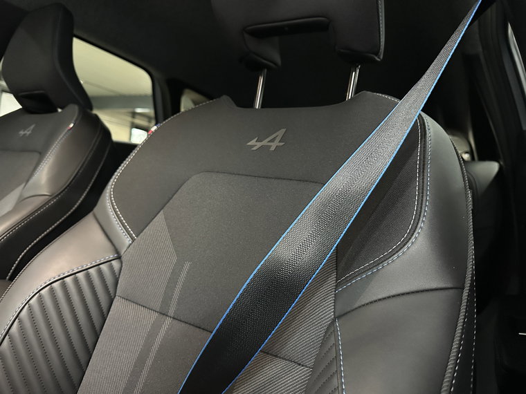 Vehicle Image 36