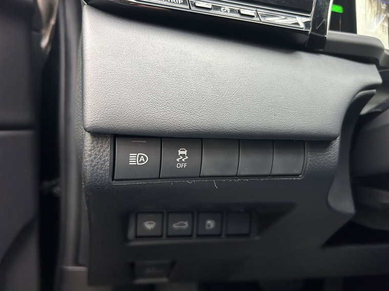 Vehicle Image 27