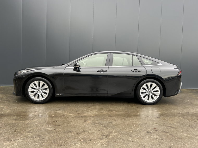 Vehicle Image 30