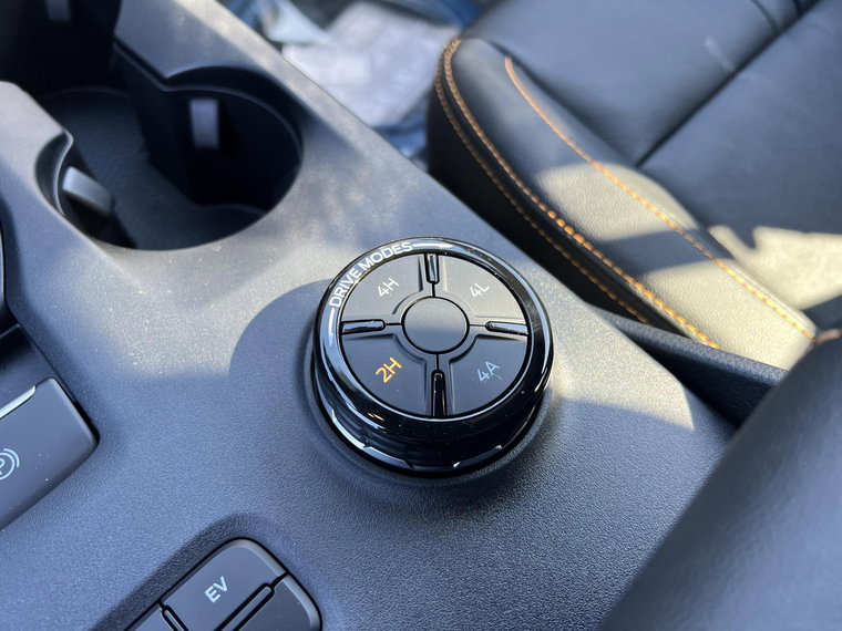 Vehicle Image 23
