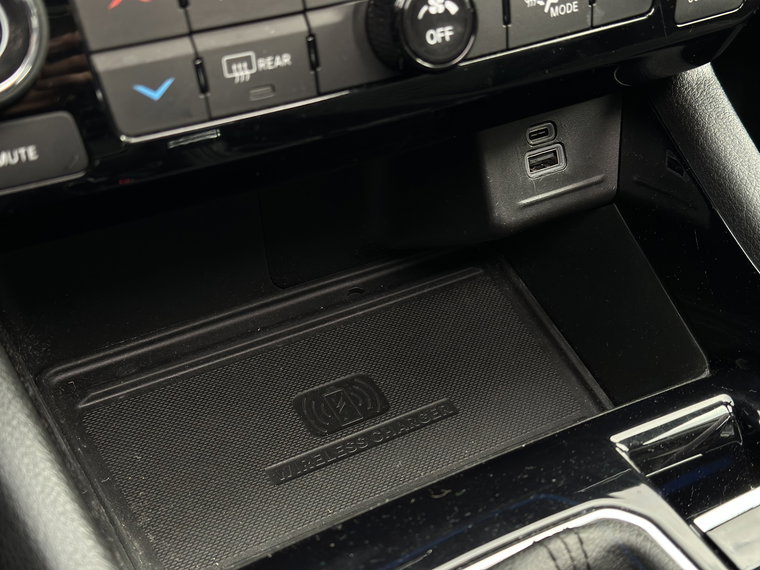 Vehicle Image 27