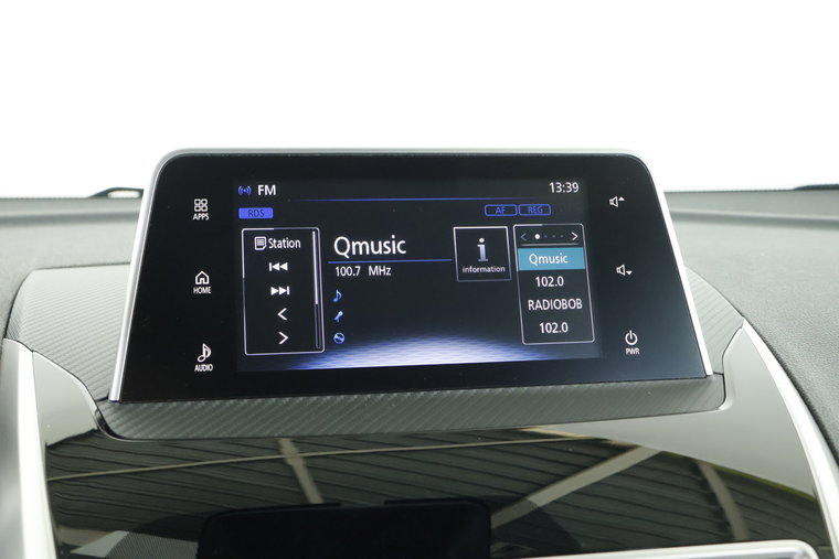 Vehicle Image 16