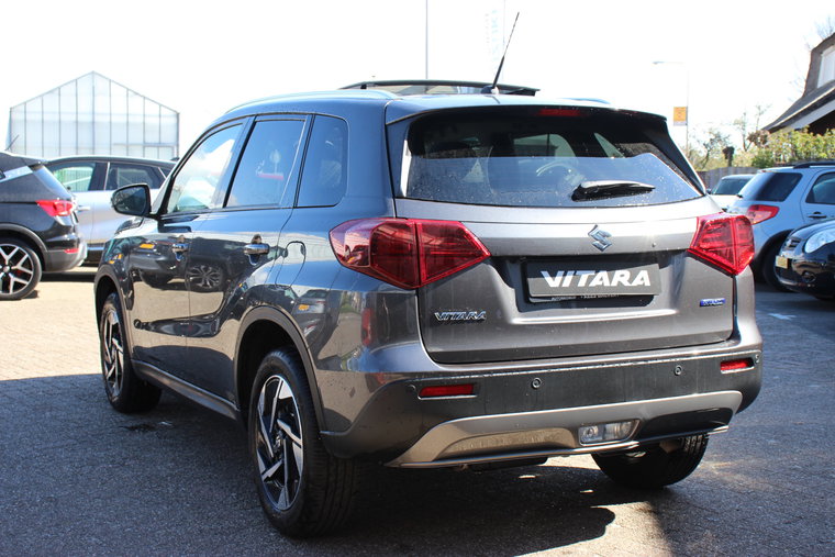 Vehicle Image 6