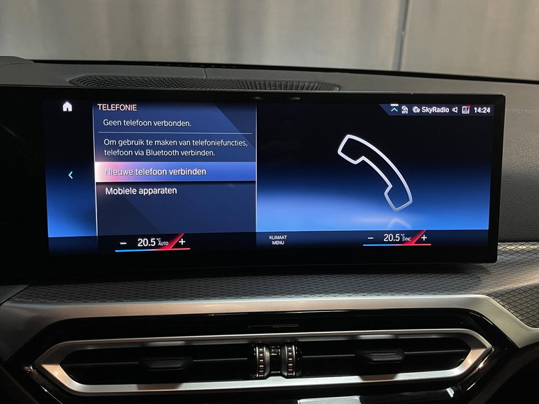 Vehicle Image 38