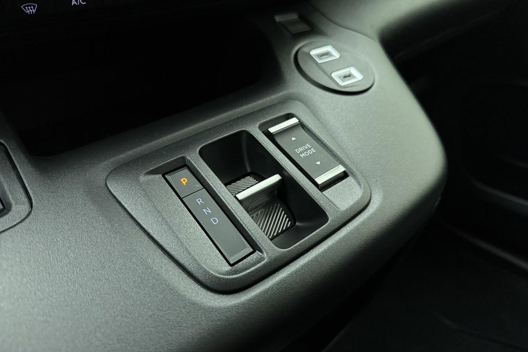 Vehicle Image 26