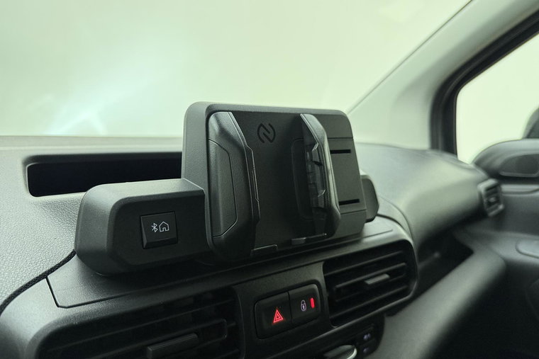 Vehicle Image 27