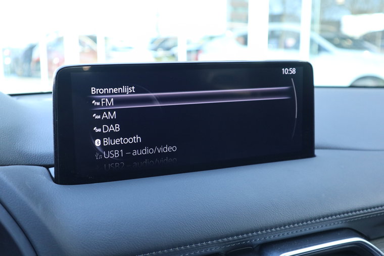 Vehicle Image 32