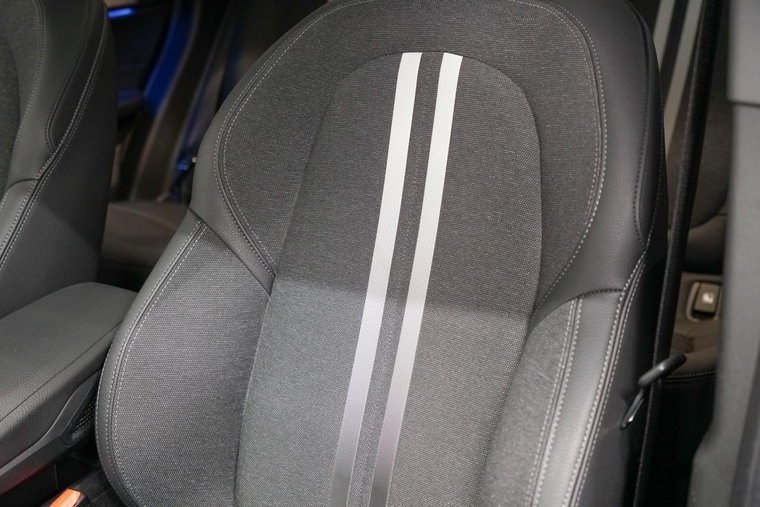Vehicle Image 27