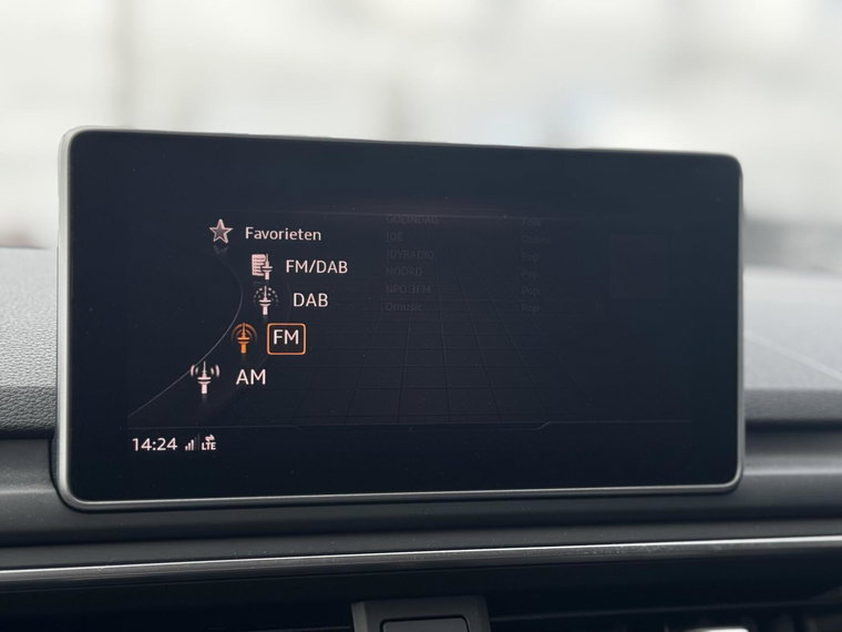 Vehicle Image 37