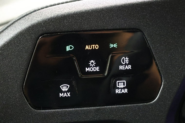 Vehicle Image 37