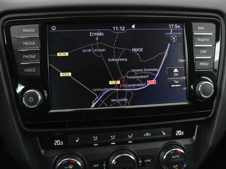 Vehicle Image 21