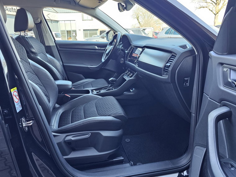 Vehicle Image 35