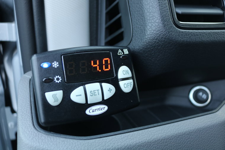 Vehicle Image 25