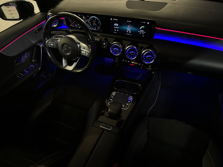 Vehicle Image 37
