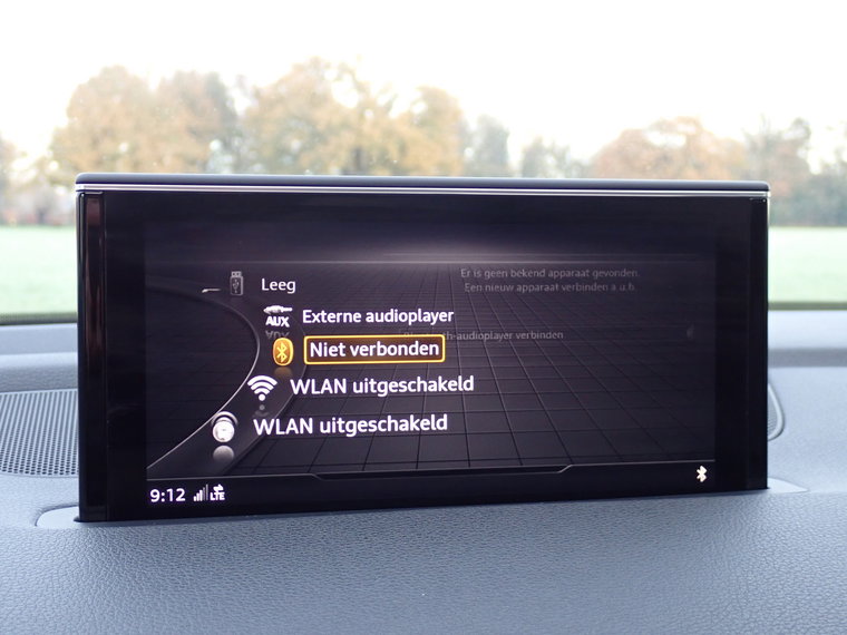 Vehicle Image 33