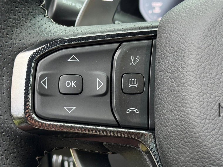 Vehicle Image 26
