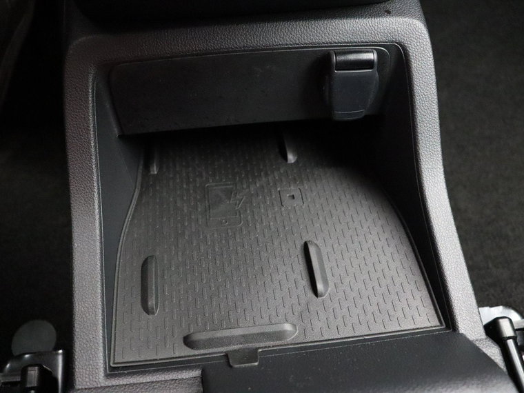 Vehicle Image 27