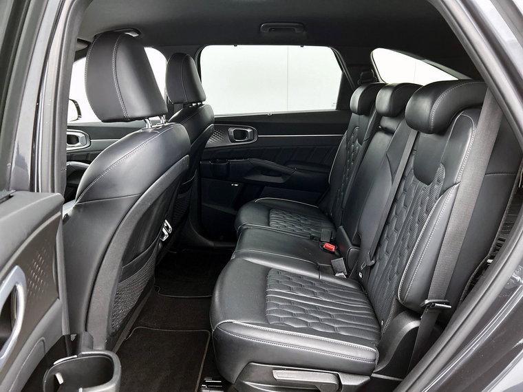 Vehicle Image 33