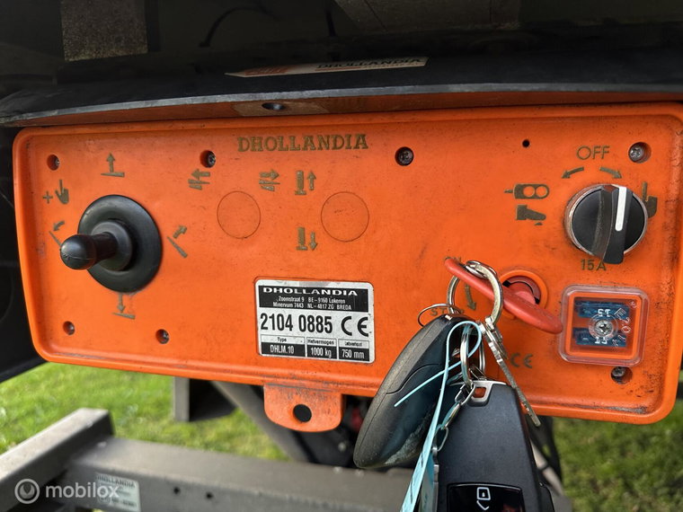Vehicle Image 20