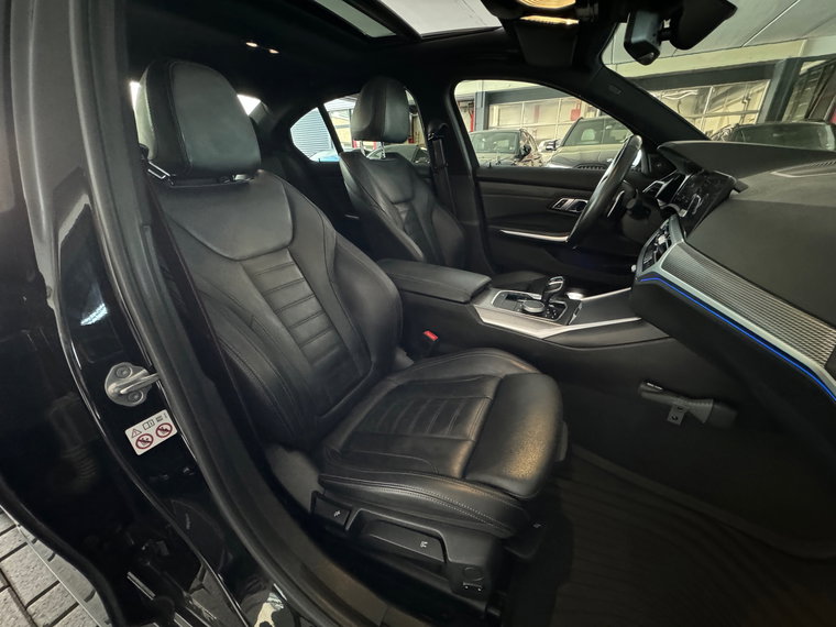 Vehicle Image 38