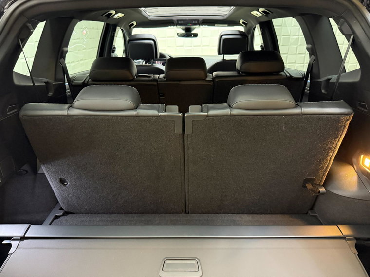 Vehicle Image 37