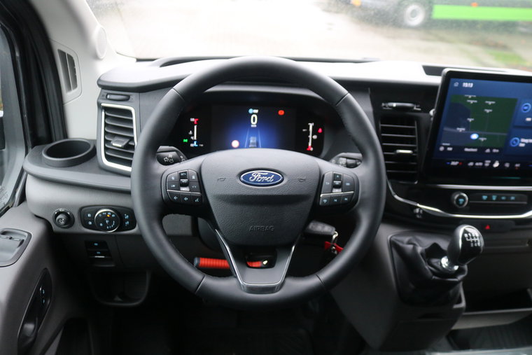Vehicle Image 19