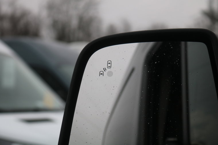 Vehicle Image 23