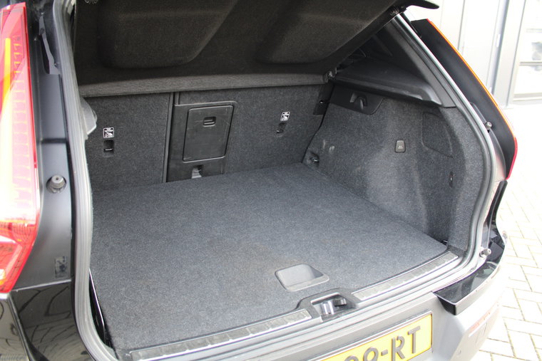Vehicle Image 39