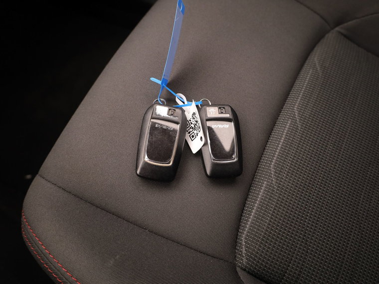 Vehicle Image 27