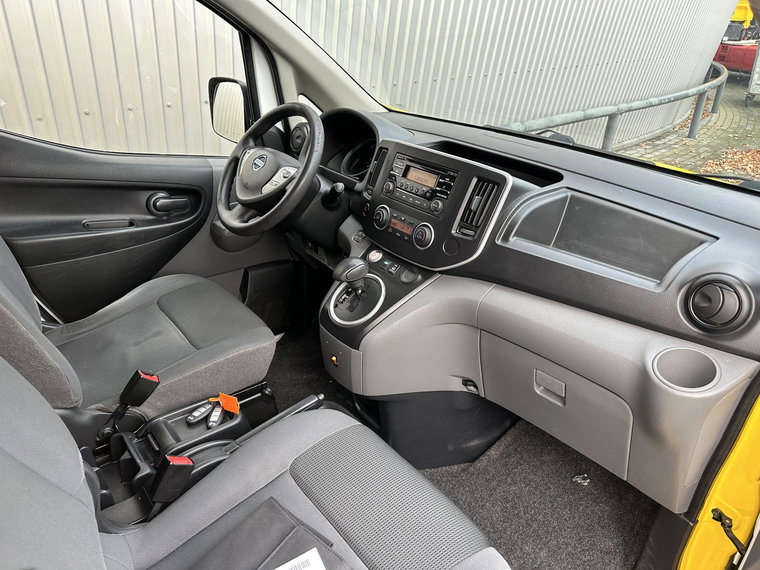 Vehicle Image 26