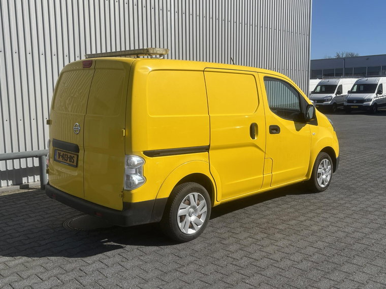 Vehicle Image 28