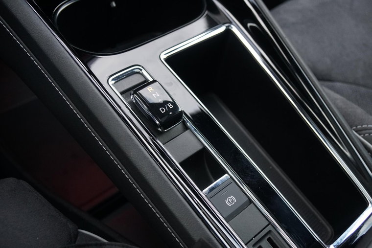 Vehicle Image 45