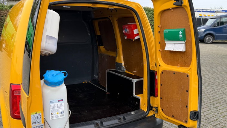 Vehicle Image 13