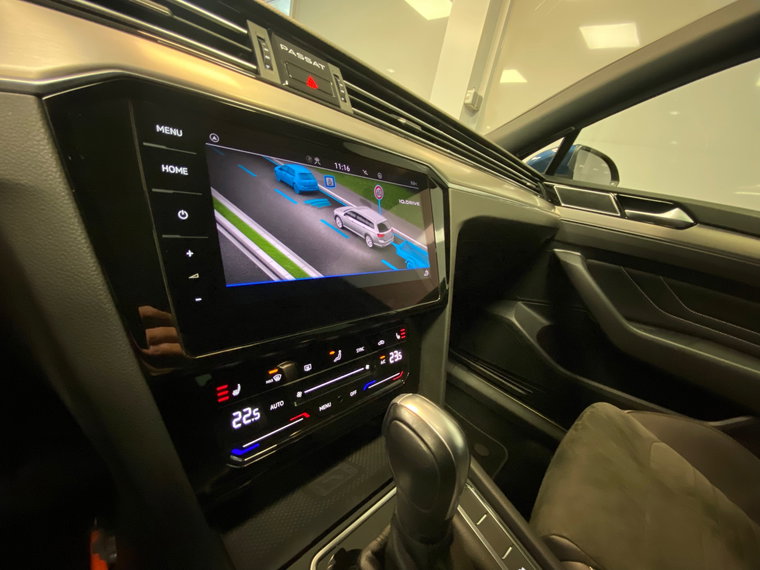 Vehicle Image 38