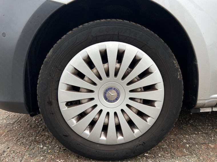 Vehicle Image 36
