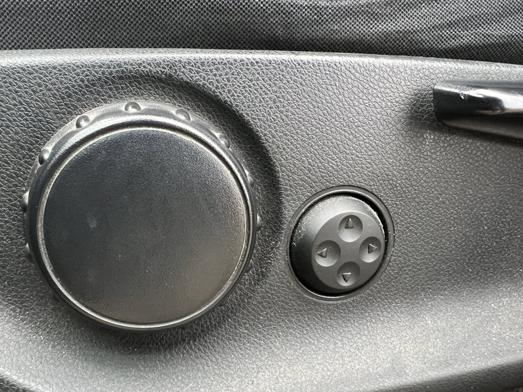 Vehicle Image 46