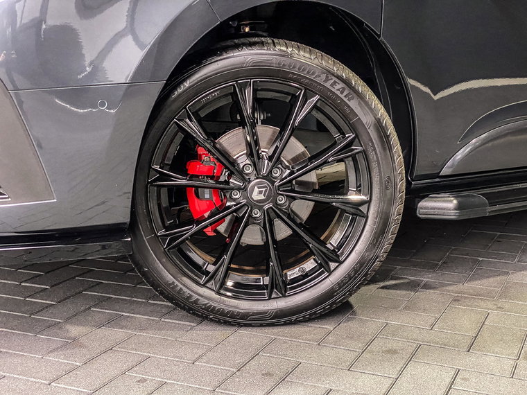 Vehicle Image 36