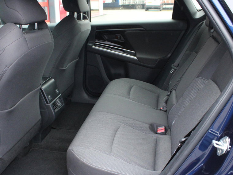 Vehicle Image 35