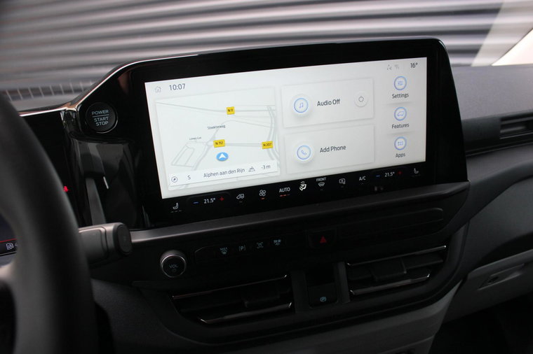 Vehicle Image 19