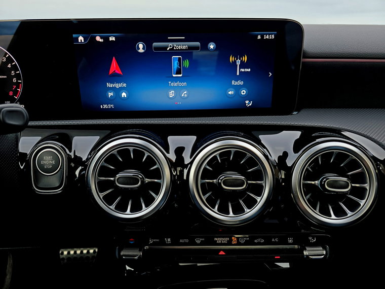 Vehicle Image 45
