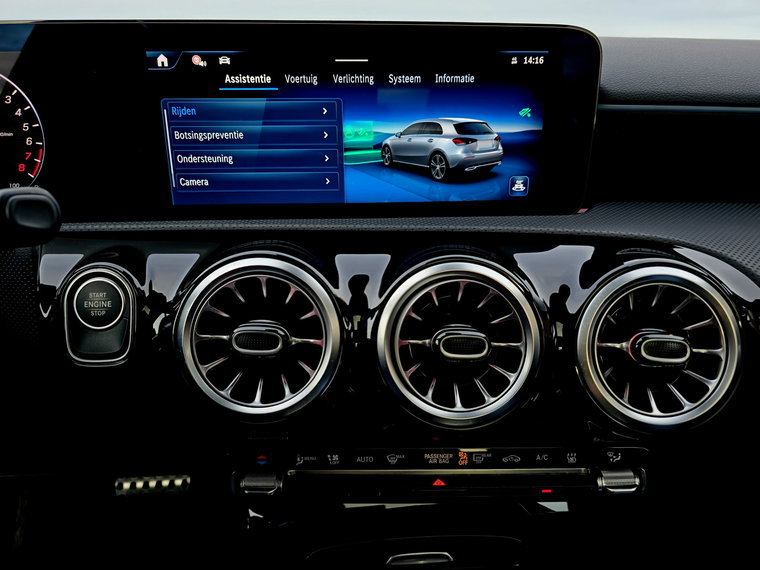 Vehicle Image 53
