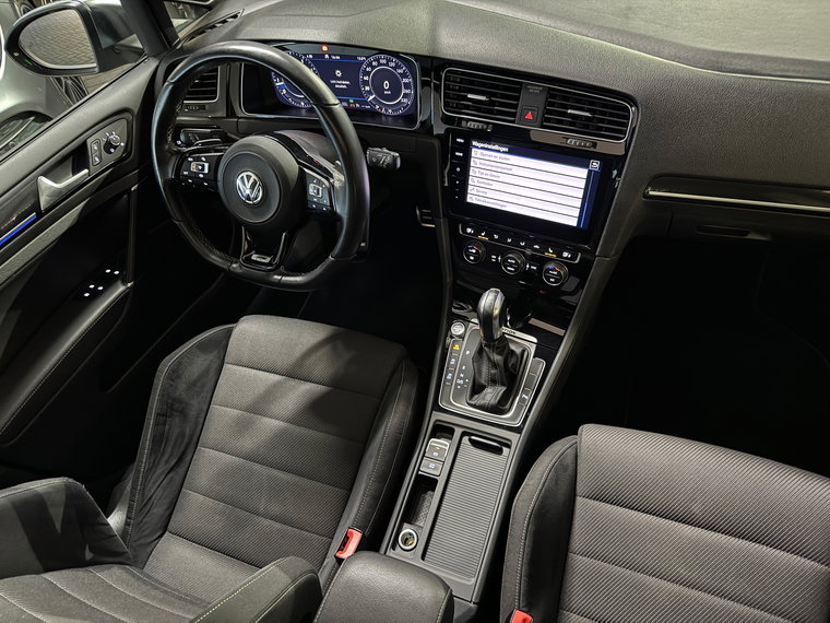 Vehicle Image 32