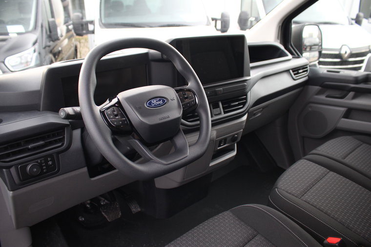 Vehicle Image 23