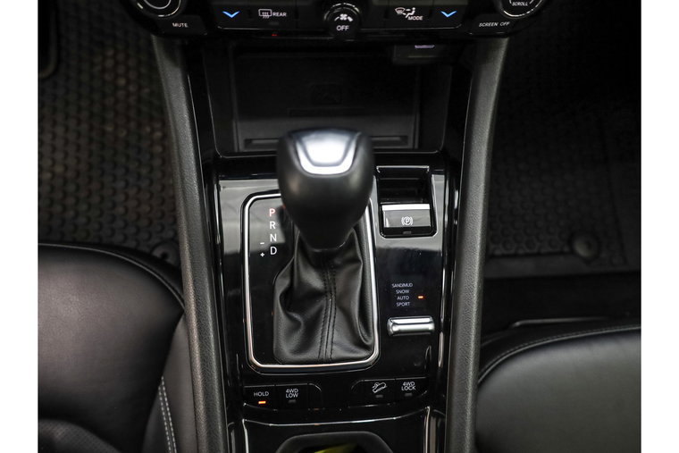 Vehicle Image 40