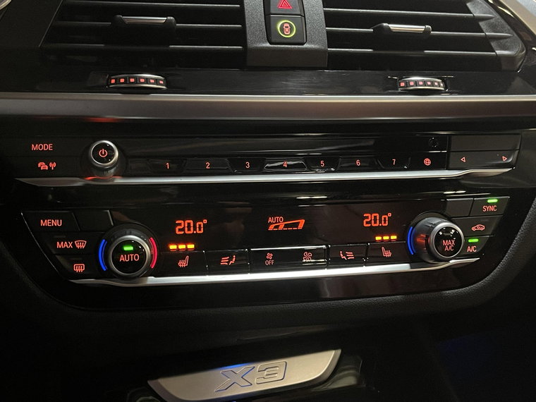 Vehicle Image 28