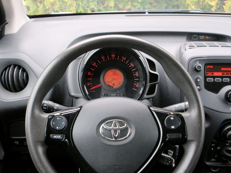 Vehicle Image 11