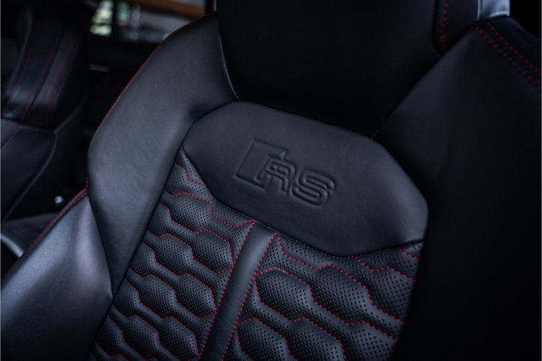 Vehicle Image 33
