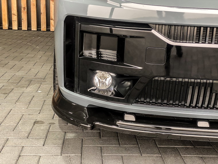 Vehicle Image 37