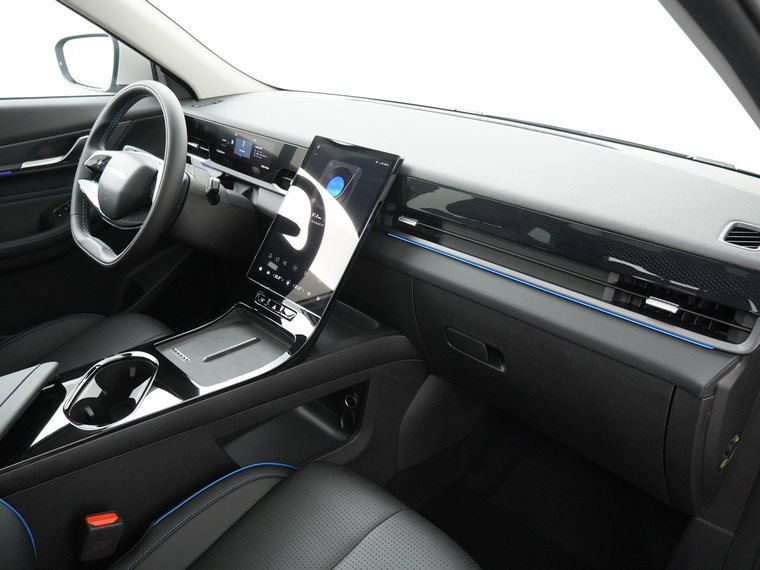Vehicle Image 37