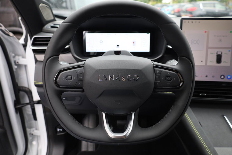 Vehicle Image 17